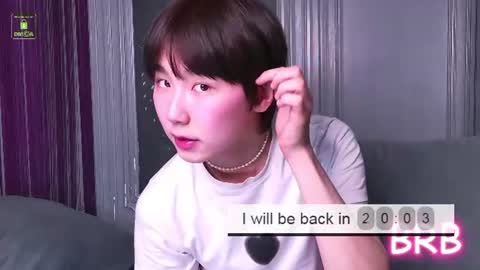 heejinwang live room snapshot on Chaturbate