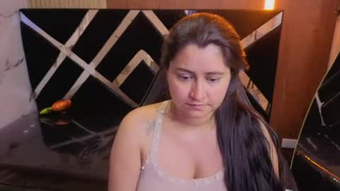 heily_v captura da sala ao vivo na Chaturbate