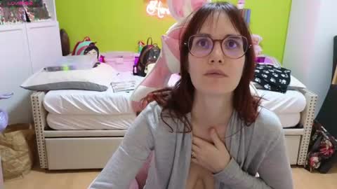 heraluna_ снимок онлайн-комнаты на Chaturbate