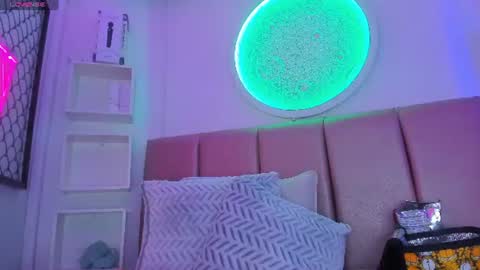 hey_noraly Momentaufnahme des Live-Raums auf Chaturbate