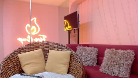 hey_rachel_ Momentaufnahme des Live-Raums auf Chaturbate