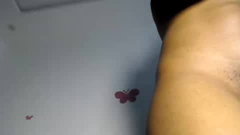 horny_iris captura de la sala en vivo en Chaturbate