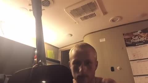 hunt4jaz live room snapshot on Chaturbate