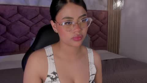 iamsussan снимок онлайн-комнаты на Chaturbate