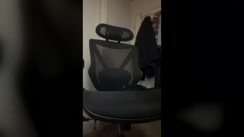 imchilling00 momentopname van live room op Chaturbate