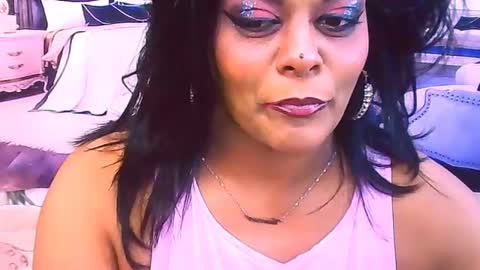 indiancherrypie Momentaufnahme des Live-Raums auf Chaturbate