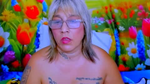 indianroxy27 captura da sala ao vivo na Chaturbate