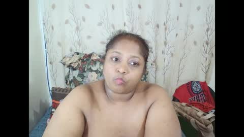 indiantasha captura de la sala en vivo en Chaturbate