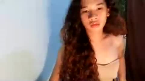 innocent_jonaxx Momentaufnahme des Live-Raums auf Chaturbate