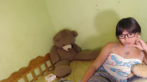 innocent_lover_ziaxx captura da sala ao vivo na Chaturbate