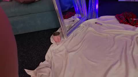 irisbloomm captura de la sala en vivo en Chaturbate