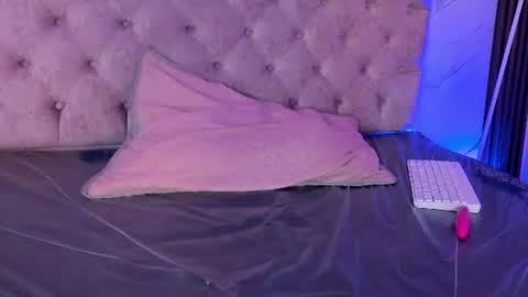 isabella_crux Momentaufnahme des Live-Raums auf Chaturbate