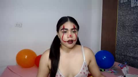 isamoon99 Momentaufnahme des Live-Raums auf Chaturbate