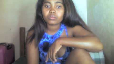 ismayrah live room snapshot on Chaturbate