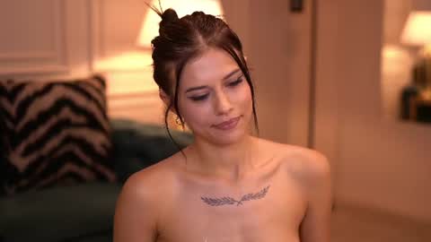 ivyveil Momentaufnahme des Live-Raums auf Chaturbate