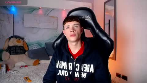 jack_frosst_ Momentaufnahme des Live-Raums auf Chaturbate