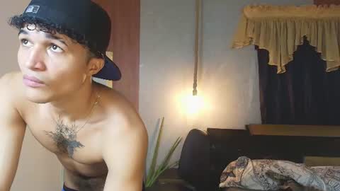 jackson_cr7 снимок онлайн-комнаты на Chaturbate