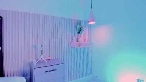 jadehmontana live room snapshot on Chaturbate