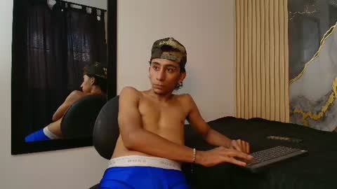 james__andrew captura da sala ao vivo na Chaturbate