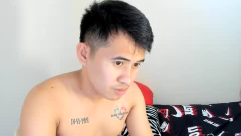 jamesthebigcockxxx momentopname van live room op Chaturbate