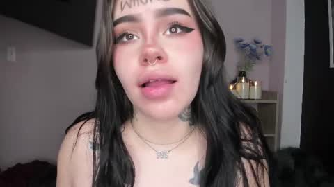 jas_miin live room snapshot on Chaturbate