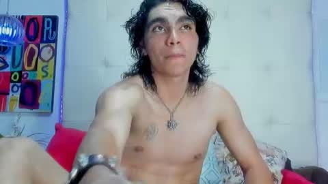 jaze24_ momentopname van live room op Chaturbate