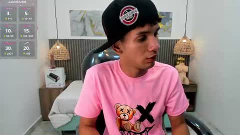 jdwhite18 Momentaufnahme des Live-Raums auf Chaturbate