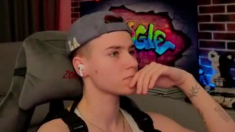 jean_willson captura de la sala en vivo en Chaturbate