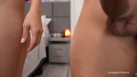 jeangreybianca live room snapshot on Chaturbate