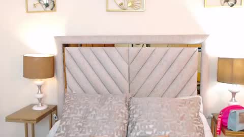 jenner_madison momentopname van live room op Chaturbate