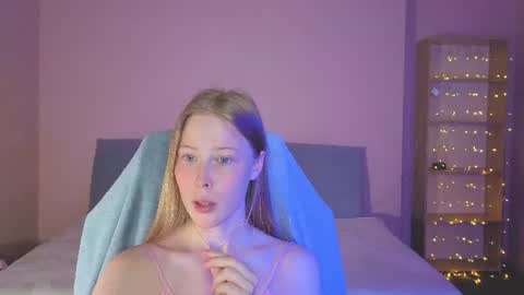 jenny_angelok momentopname van live room op Chaturbate