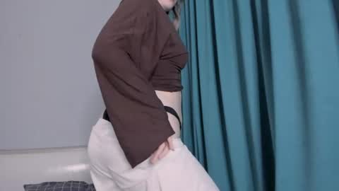 jenny_hardy captura da sala ao vivo na Chaturbate