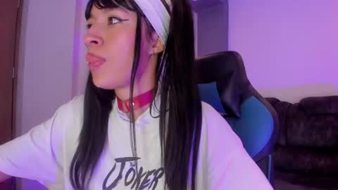 jessi_lemus live room snapshot on Chaturbate