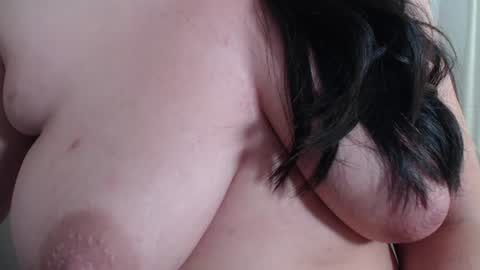 jolenekiss live room snapshot on Chaturbate