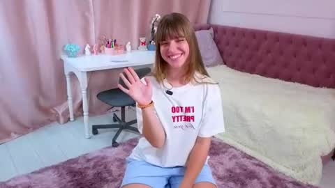 jongdeavila live room snapshot on Chaturbate