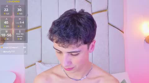joshclaarktt live room snapshot on Chaturbate
