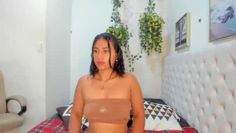 juana_naranjo снимок онлайн-комнаты на Chaturbate