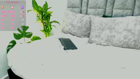julianamiller momentopname van live room op Chaturbate