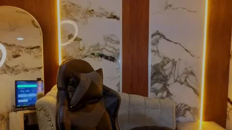 juliette_v_ Momentaufnahme des Live-Raums auf Chaturbate