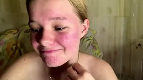 juligwartney captura da sala ao vivo na Chaturbate