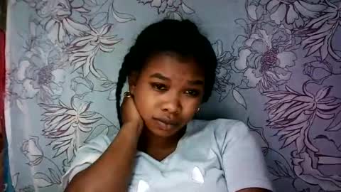 juna487701 momentopname van live room op Chaturbate