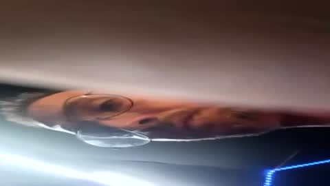 juvenilvibesxperience live room snapshot on Chaturbate