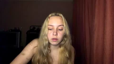 kandislaski снимок онлайн-комнаты на Chaturbate
