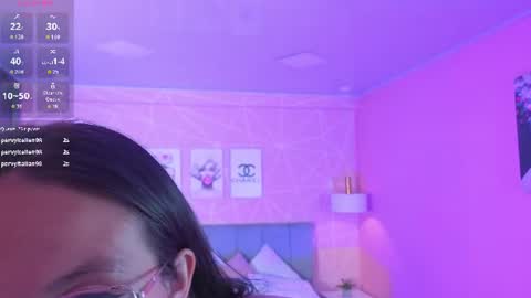 karla_petit_ captura de la sala en vivo en Chaturbate