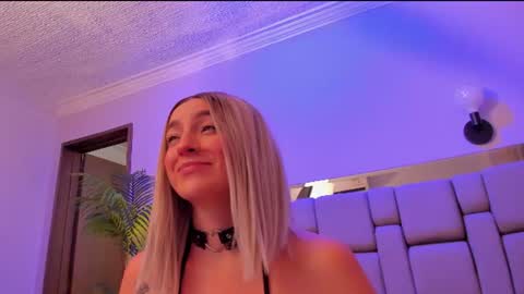 kate_bunny_ Momentaufnahme des Live-Raums auf Chaturbate