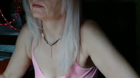 kathleenedwards momentopname van live room op Chaturbate