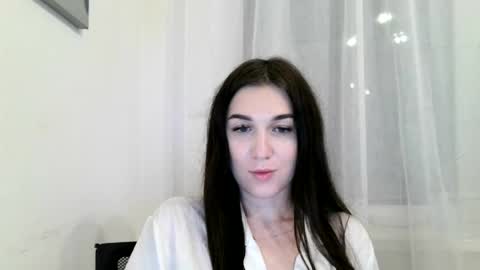 katie_foxi live room snapshot on Chaturbate