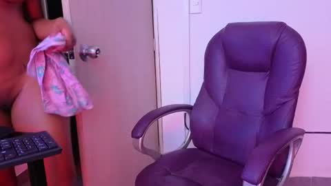 katte_dunn momentopname van live room op Chaturbate