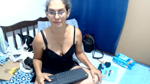 kattydirty144 Momentaufnahme des Live-Raums auf Chaturbate