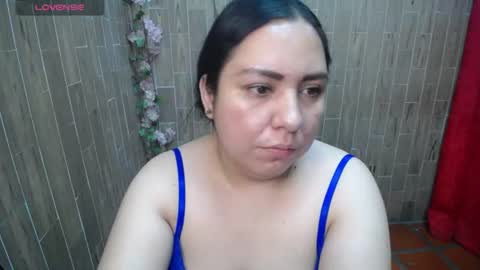 katy2425 снимок онлайн-комнаты на Chaturbate
